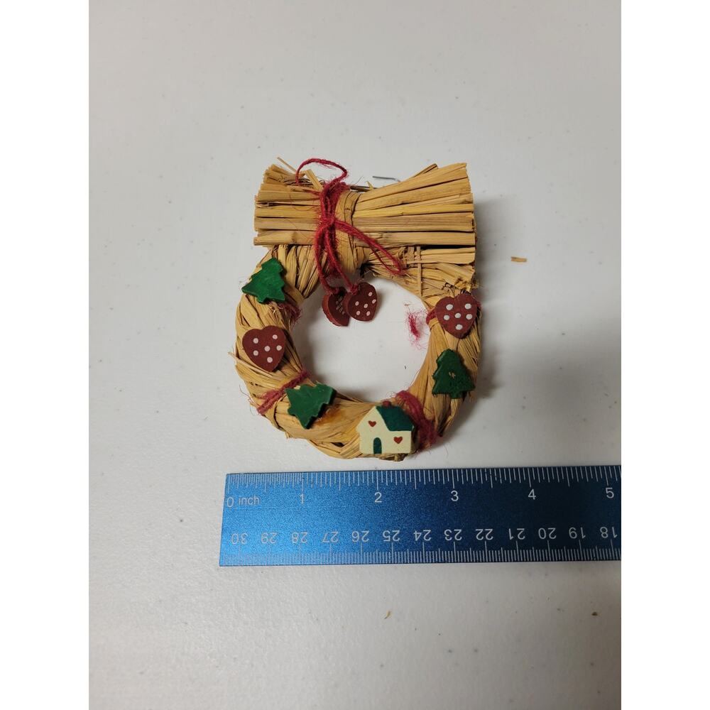 🎄 Hallmark 80s Country Wreath Straw & Wood Ornament – Old-Fashioned Christmas - Picture 2 of 4